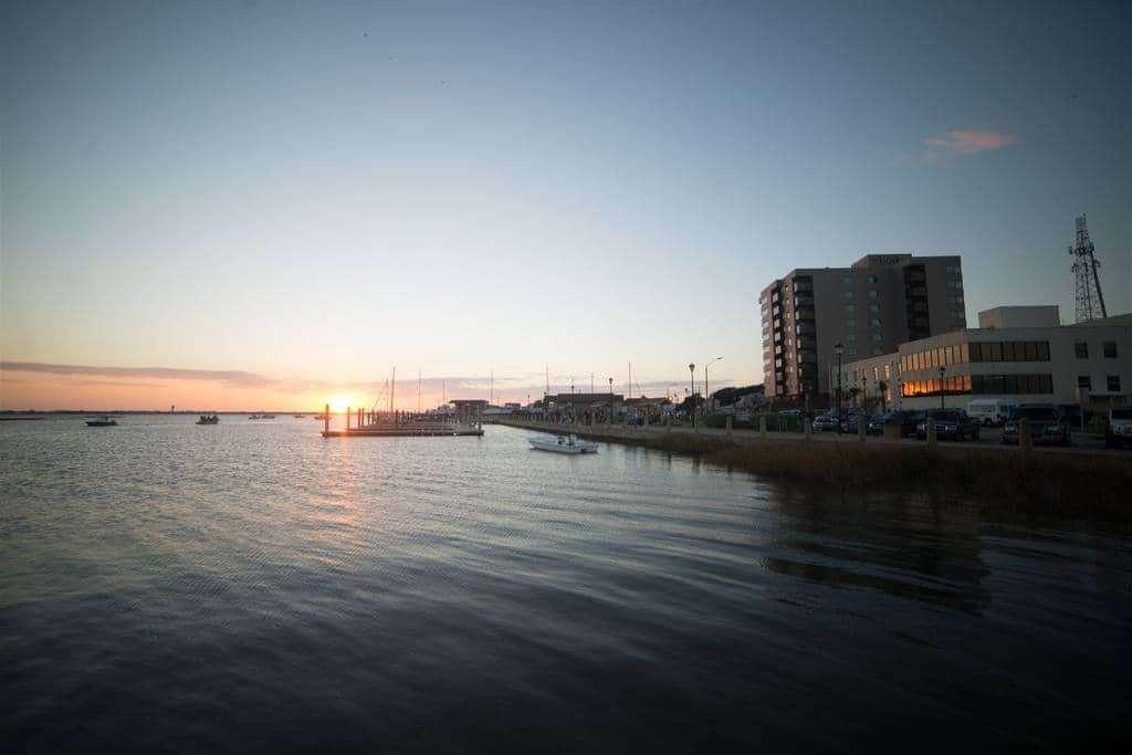 Bask Hotel At Big Rock Landing Morehead City Exterior photo